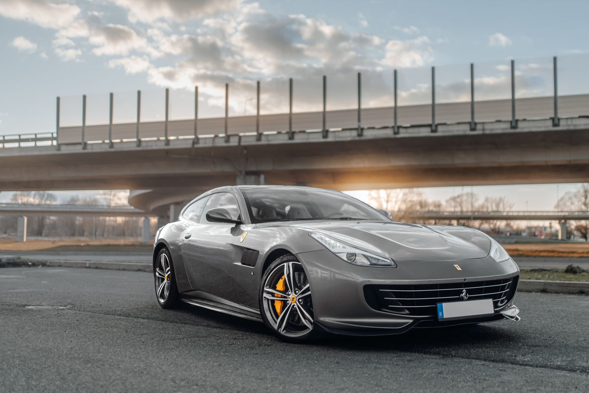 Ferrari GTC4 Lusso (2016 – 2020) CARBON Performance Aero сплиттер для Ferrari GTC4 Lusso