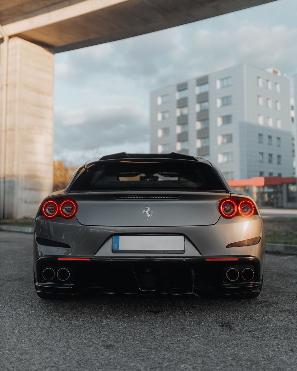 Ferrari GTC4 Lusso (2016 – 2020) CARBON P-Performance Aero Jumta Uzlika - spoileris priekš Ferrari GTC4 Lusso