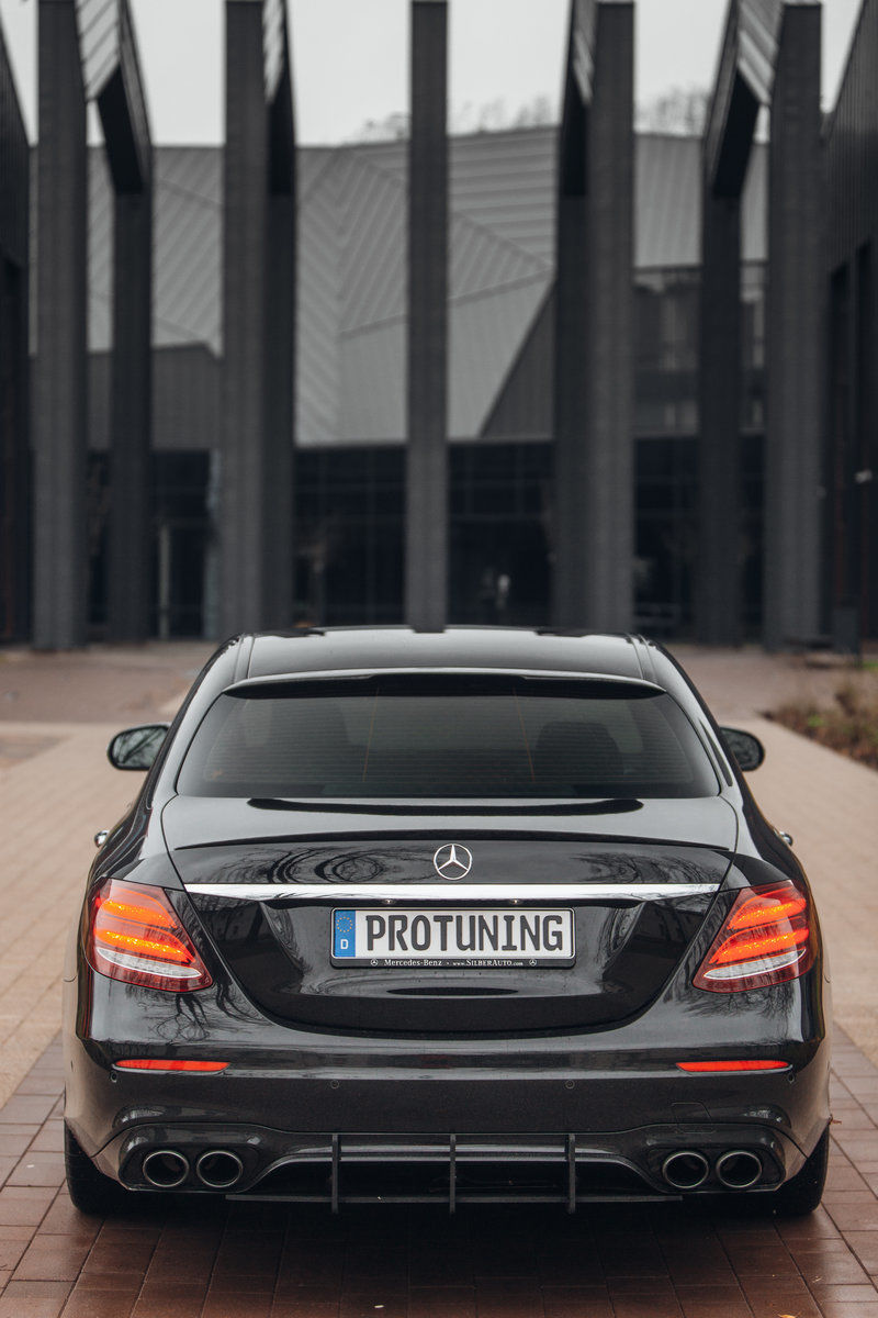 E Class W213 Mercedes Benz Carbon P-Performance Aizm. stikla spoileris Priekš Mercedes W213