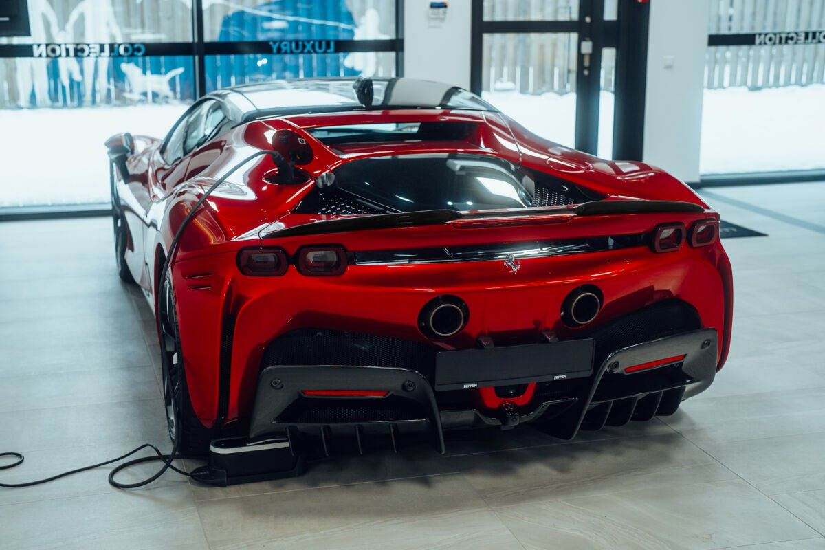 Ferrari SF90 Stradale (2019 - 2025) CARBON Performance Aero trunk Spoiler boot extension for Ferrari SF90