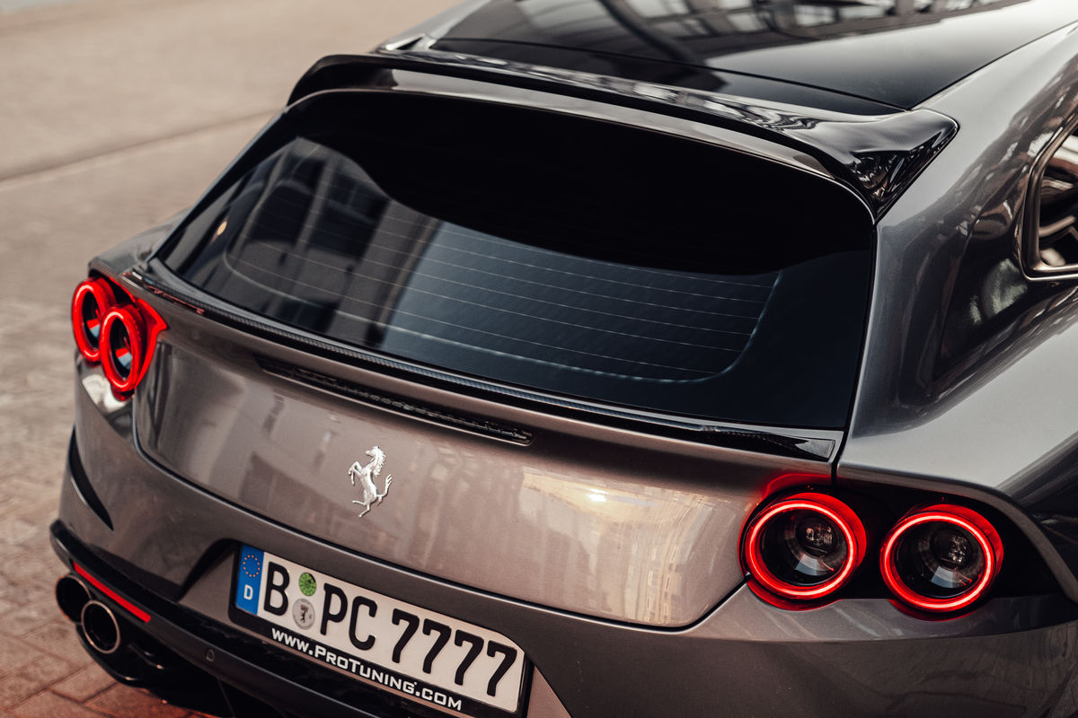 Ferrari GTC4 Lusso (2016 – 2020) CARBON P-Performance Aero Jumta Uzlika - spoileris priekš Ferrari GTC4 Lusso