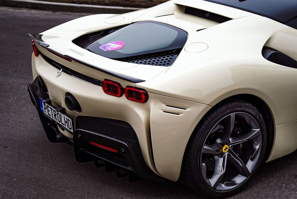 Ferrari SF90 Stradale (2019 - 2025) CARBON Performance Aero trunk Spoiler boot extension for Ferrari SF90