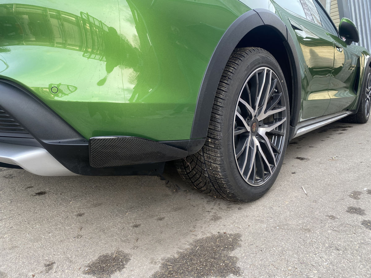 Porsche Taycan Cross Turismo PreFacelift (2019 – 2023) CARBON P-Performance Aero Uzlikas uz aizm.bampera priekš Porsche Taycan Cross Tourismo CT