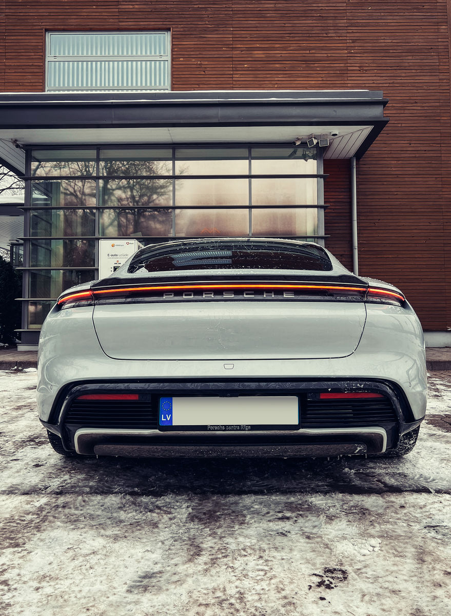 Porsche Taycan PreFacelift (2019 - 2023) CARBON Performance Aero trunk extension spoiler for Porsche Taycan