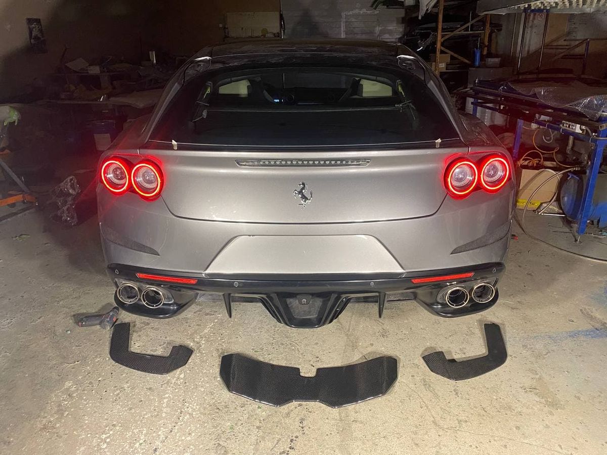 Ferrari GTC4 Lusso (2016 - 2020) CARBON P-Performance Aero diffuser extension for Ferrari GTC4 Lusso