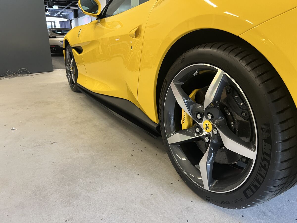 Ferrari Portofino (2017 - 2023) CARBON Performance Aero sideskirt spoiler diffuser for Ferrari Portofino