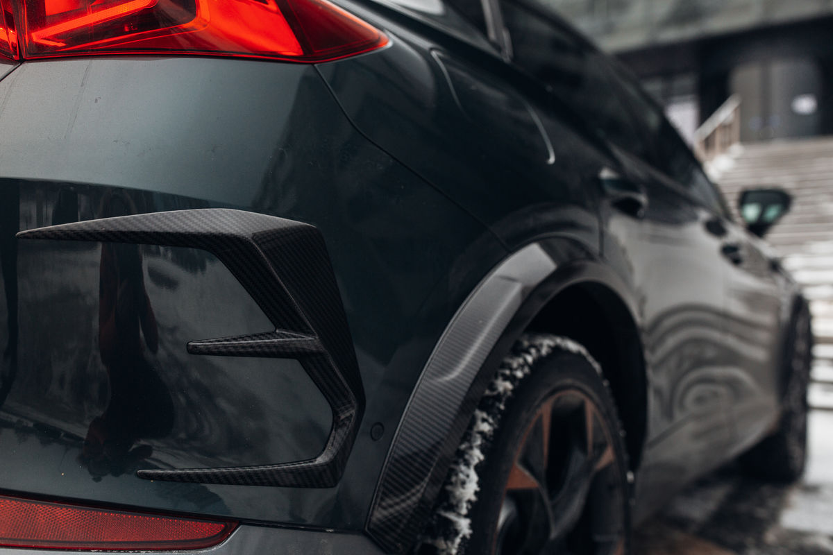 Cupra Formentor Prefacelift Carbon rear wing fender vent frame diffuser for Cupra Formentor