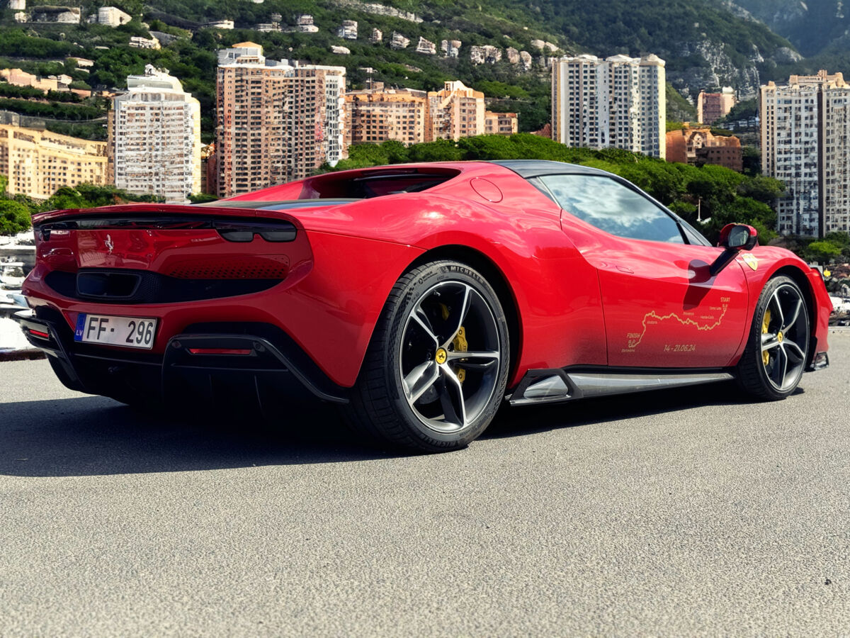 296 (2021 – 2028) Ferrari CARBON Performance Aero Накладки на пороги для Ferrari 296