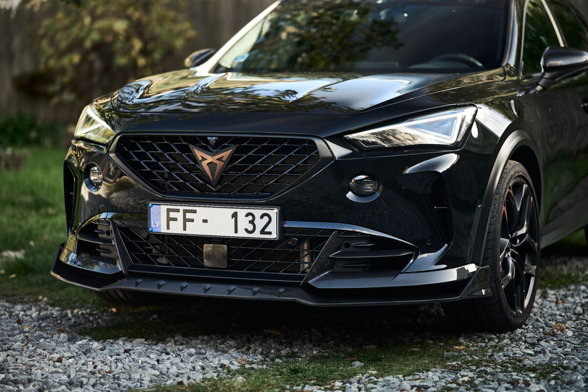 Cupra Formentor Prefacelift Carbon fibre splitter for front bumper Cupra Formentor VZ5